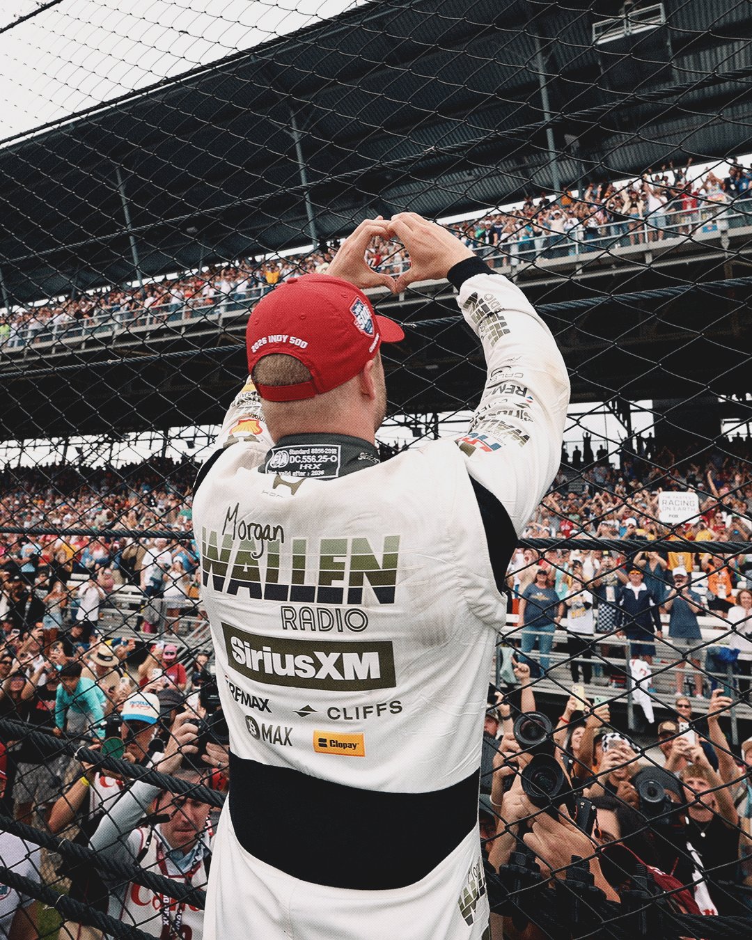 Rosenqvist po najtesnejšem finišu osvojil Indianapolis 500