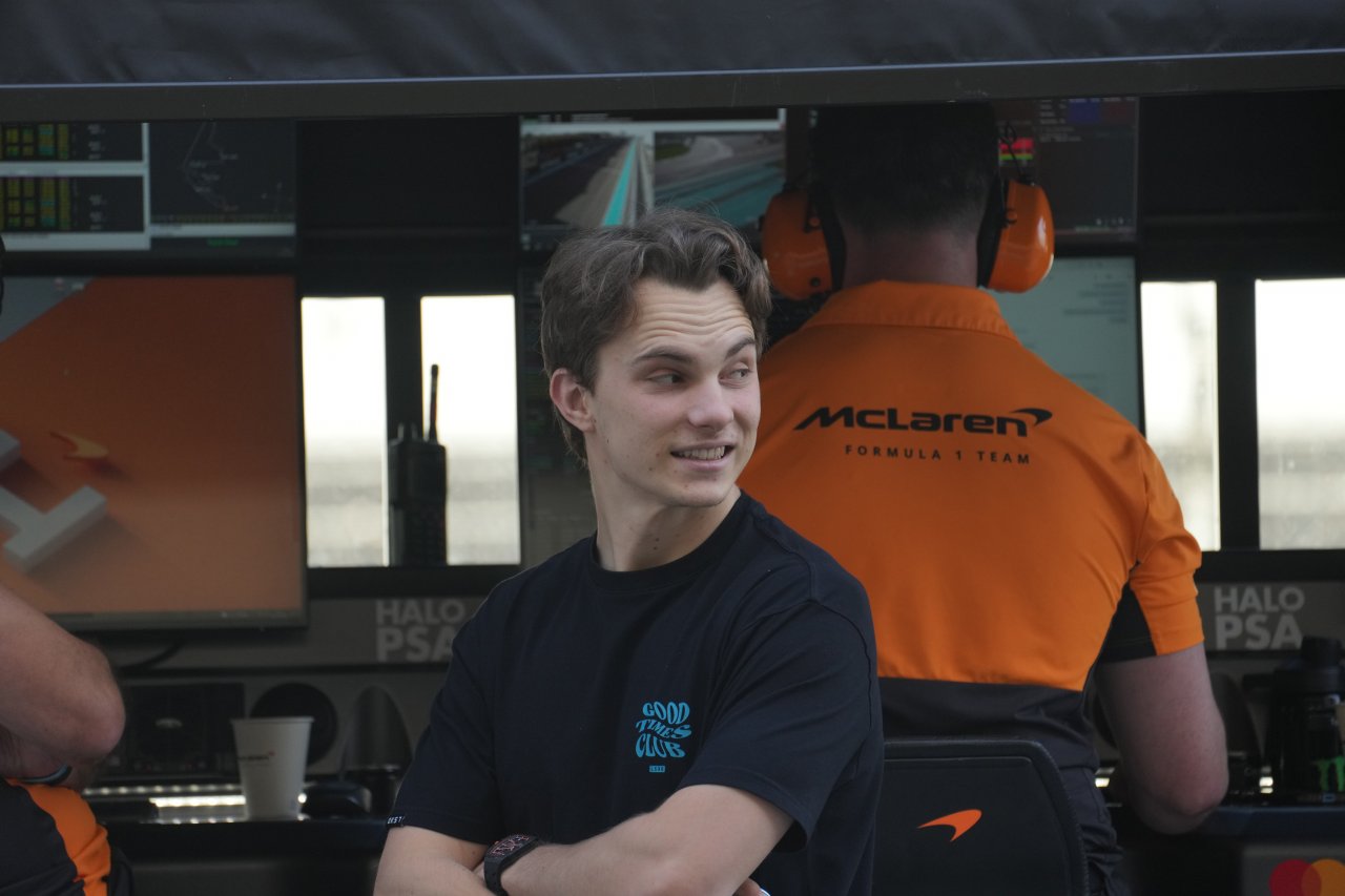 Včasih kot Senna, včasih kot Karthikeyan