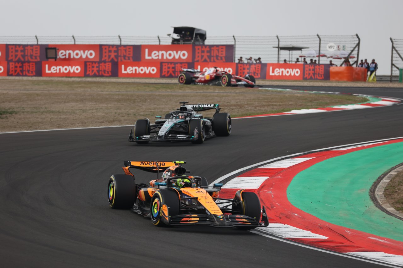 Še naprej moramo pritiskati na McLaren