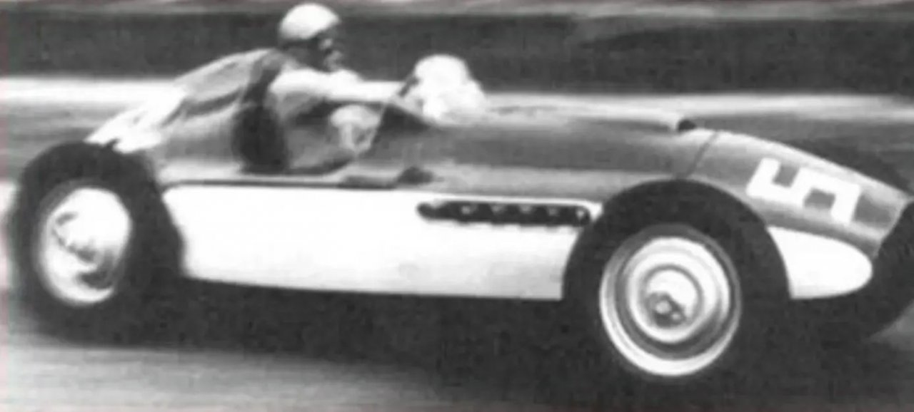 Najkrajša kariera dirkača v F1 je trajala le dva metra