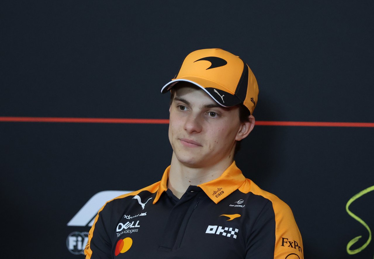 Verstappen se očitno ne počuti dobro Verstappen se očitno ne počuti dobro