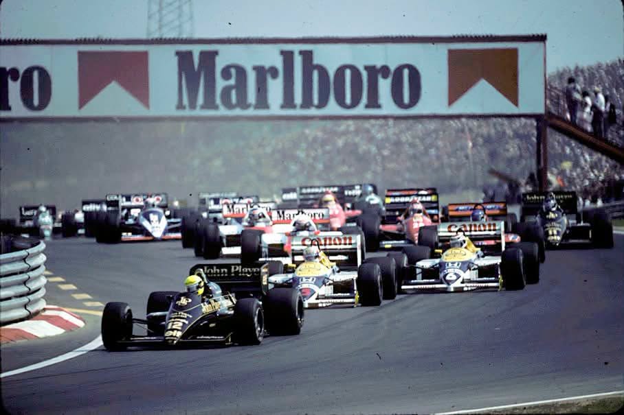 Prva dirka je bila na Hungaroringu 10. avgusta 1986, pred natanko 40 leti. Dobil jo je Nelson Piquet. Tudi naslednjo 1987.