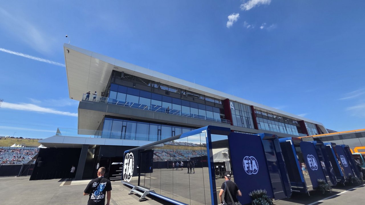Kako je kapitalistični šport prebil železno zaveso Kako je kapitalistični šport prebil železno zaveso