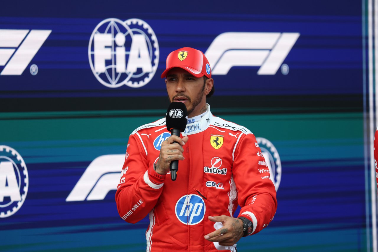 Lewis Hamilton - Tudi jaz imam zasluge za velik Ferrarijev napredek -  Avtomanija