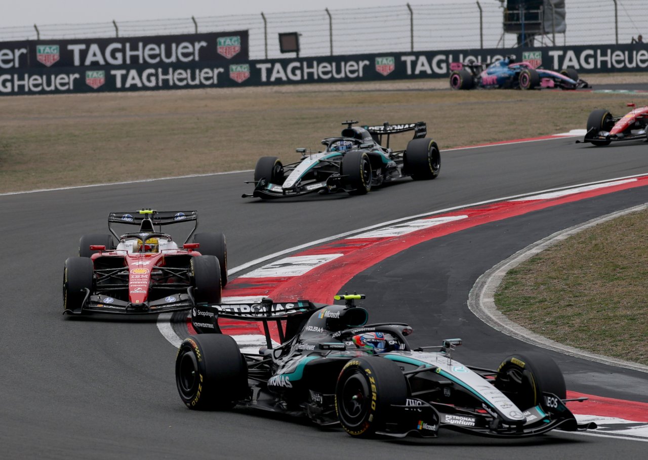 Izenačen zgodovinski rekord Ferrarija v F1 Izenačen zgodovinski rekord Ferrarija v F1